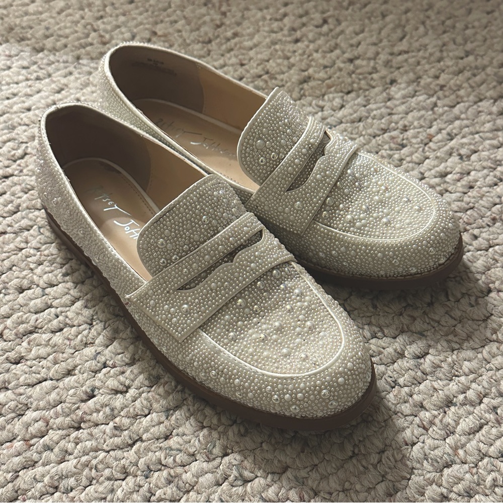 Betsey Johnson 7 pearl sequin Aron penny loafers